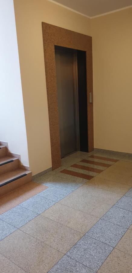 شقة Apartament Pod Trzema Niebieskimi Kaczorami غدانسك المظهر الخارجي الصورة